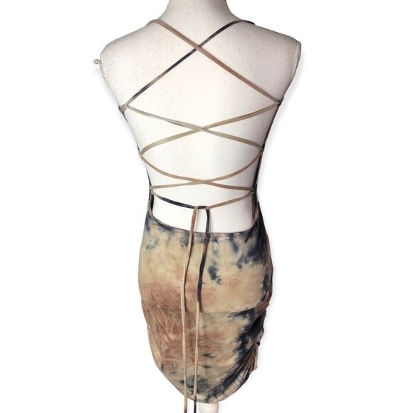 Heart Hips Tie-Dye Ruched Criss Cross Back Bodycon Dress - Picture 3 of 5